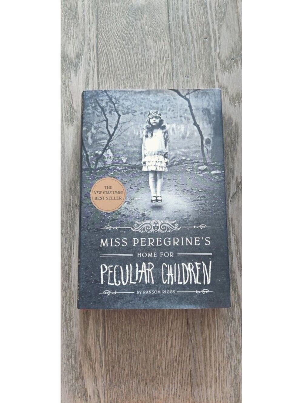 Miss Peregrine's Home for Peculiar Children - Ransom Riggs Hardcover